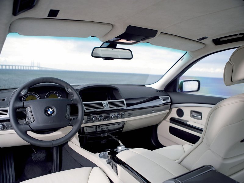 BMW 7 2007 салон