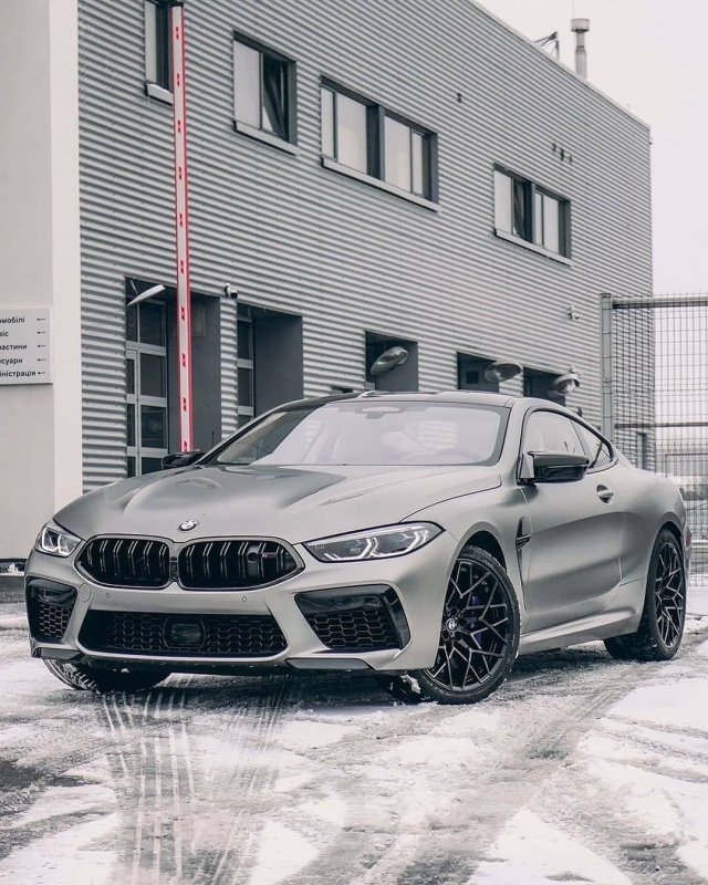 БМВ м8 2