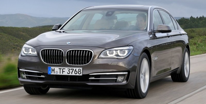 BMW 750 2013