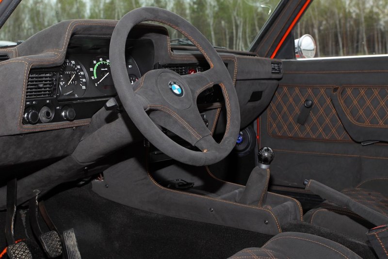 BMW 3 e21 салон