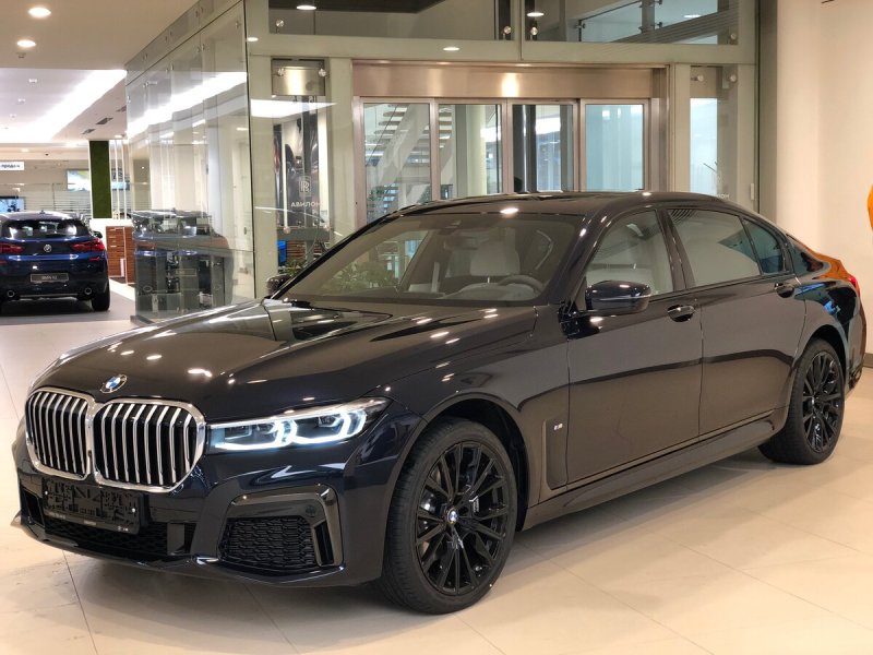 BMW 760 Black Edition