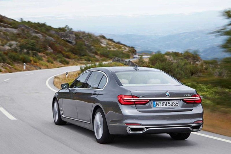 BMW 750 li XDRIVE 2015
