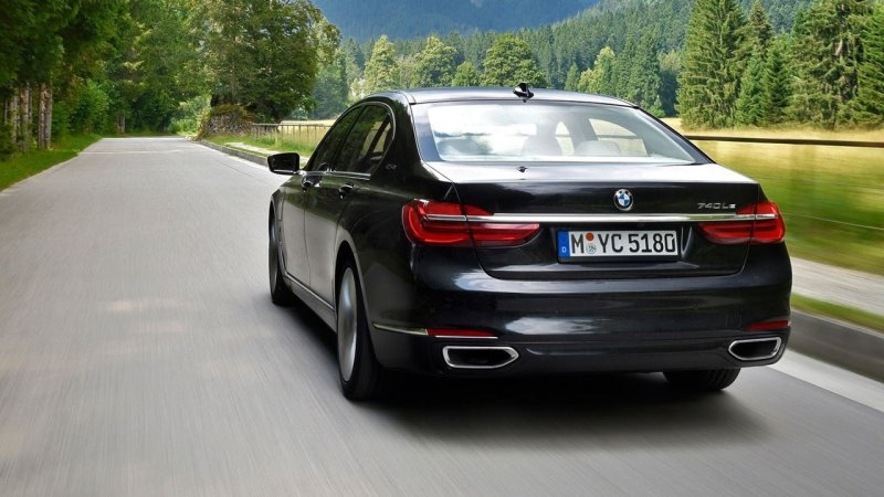 BMW 7 740i 2021