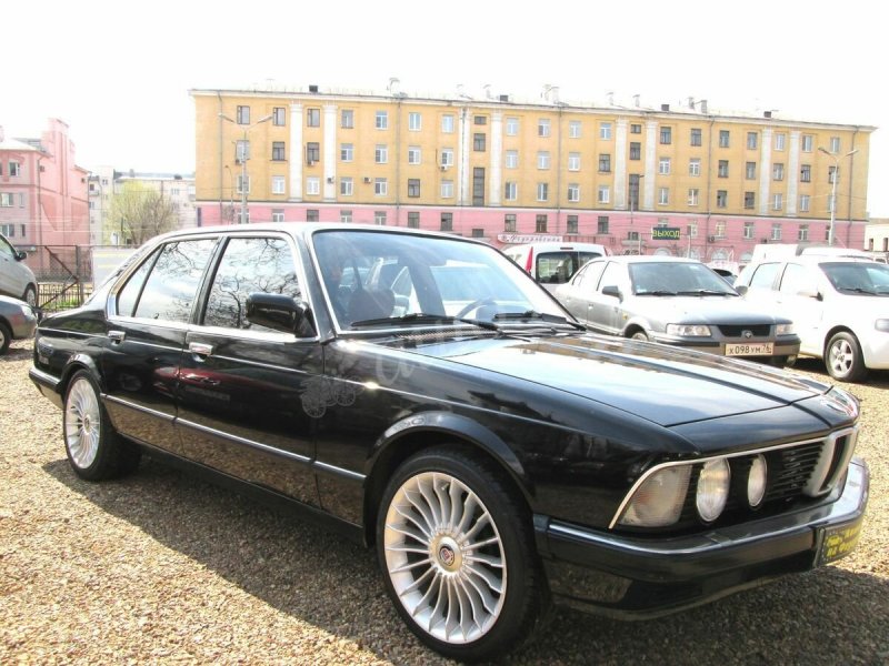 BMW 7 1985