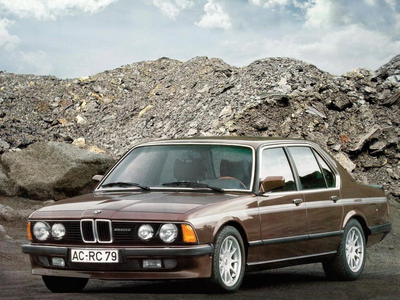 BMW 7 Series (e23)