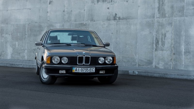БМВ 735 1985