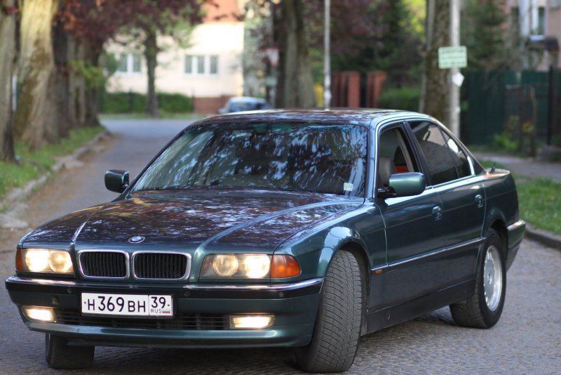 BMW 730