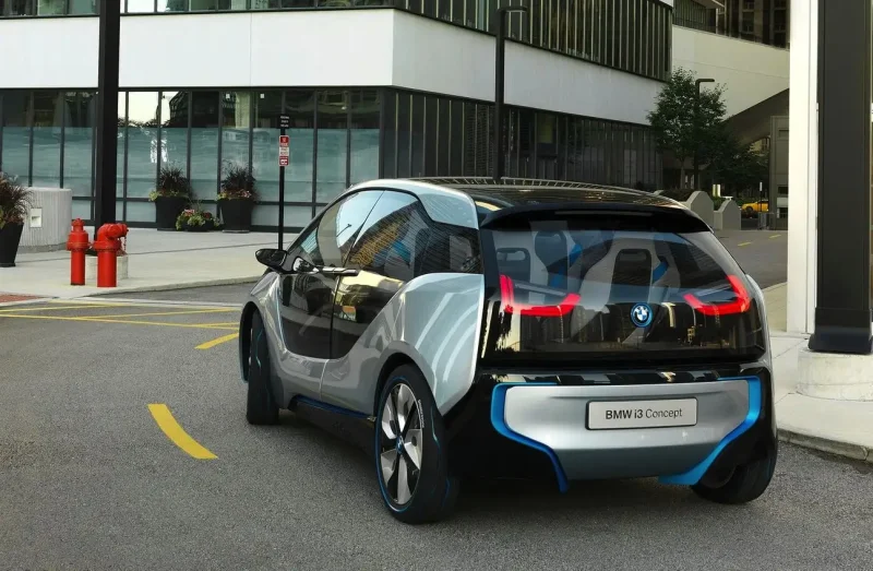 BMW i3 2011 года выпуска
