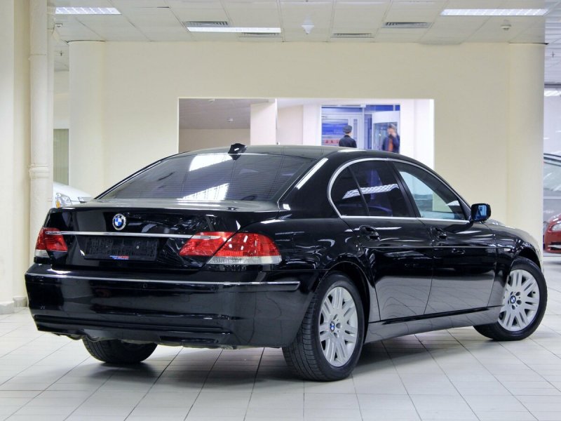 BMW 730i