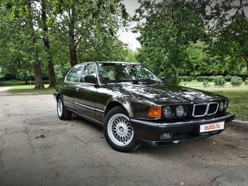BMW e32 730i