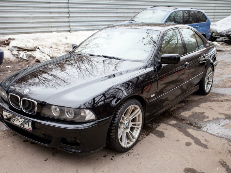 БМВ 5 е39 1998