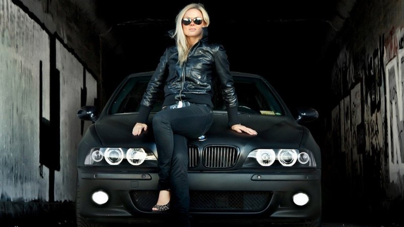 BMW e39 girl