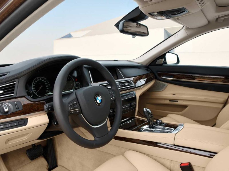 BMW 750d XDRIVE f01