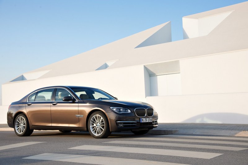 BMW 7 2013
