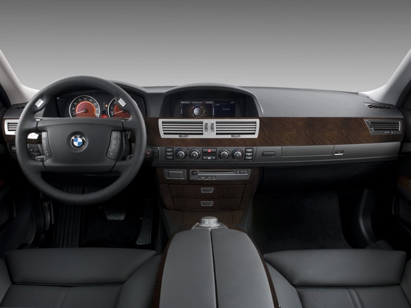 BMW 7 e66 салон