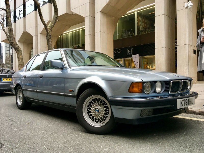 BMW e32 1990