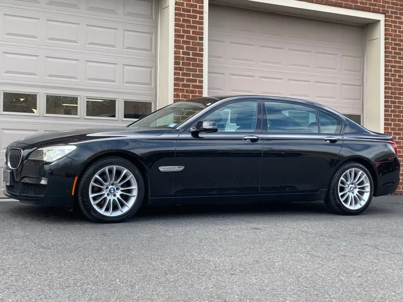 БМВ 740 li XDRIVE