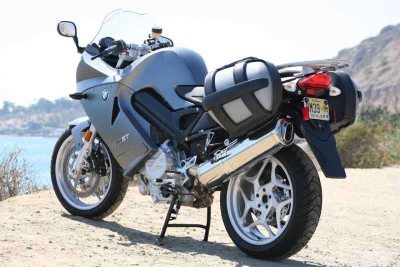 Мотоцикл BMW f800st