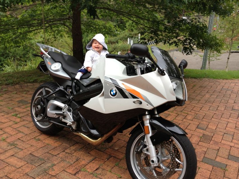 Мотоцикл BMW f800r