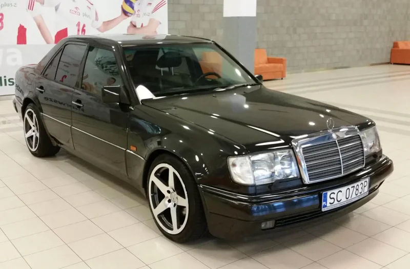 Mercedes Benz 124 1995