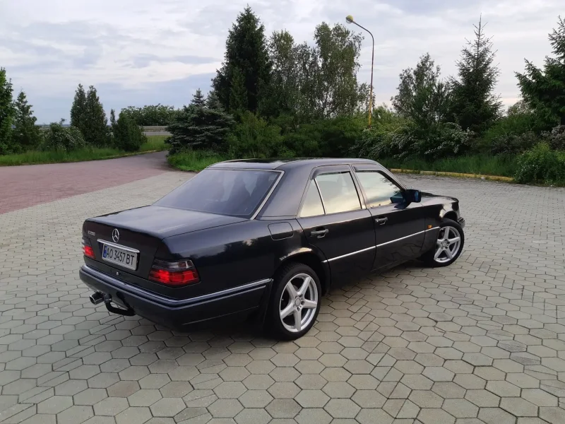 Mercedes w124 200