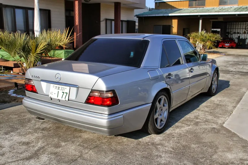 Mercedes Benz w124 e500