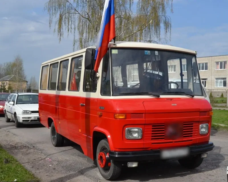 Mercedes-Benz 309d