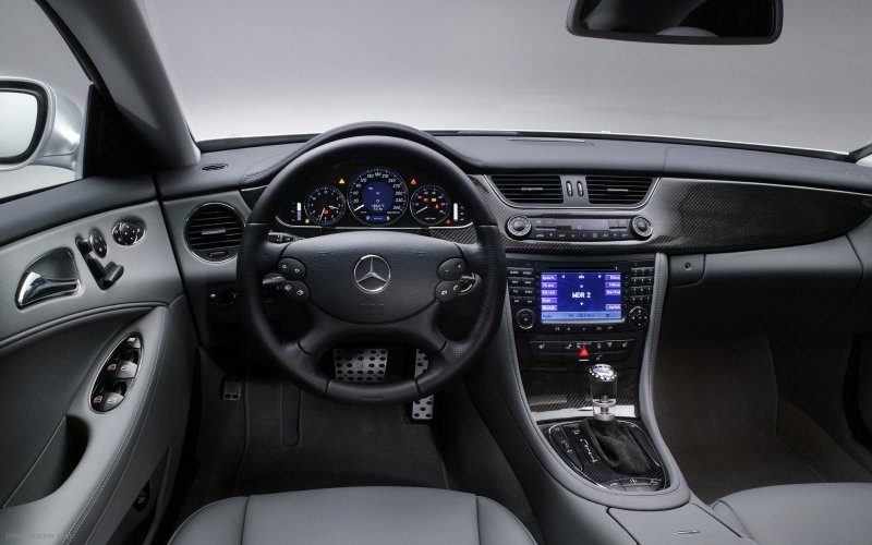 Mercedes Benz CLS 219 салон
