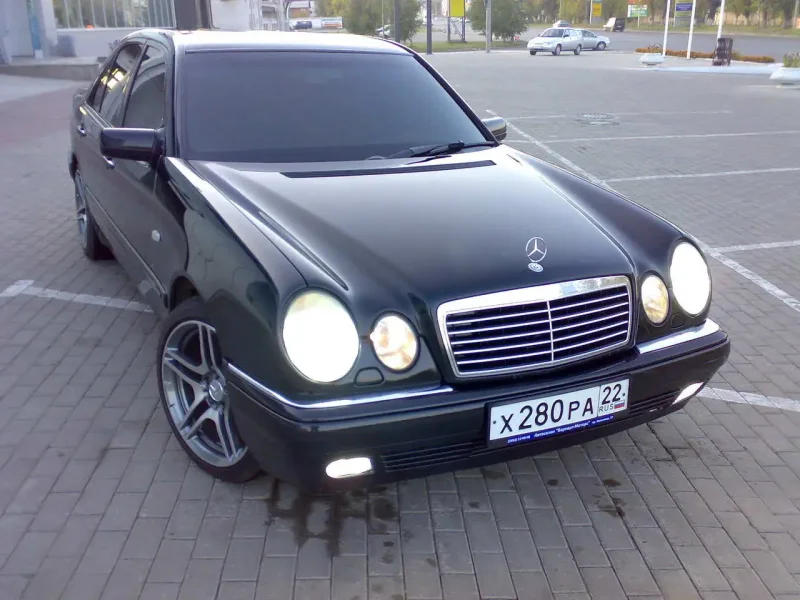 Mercedes-Benz e-class 2002