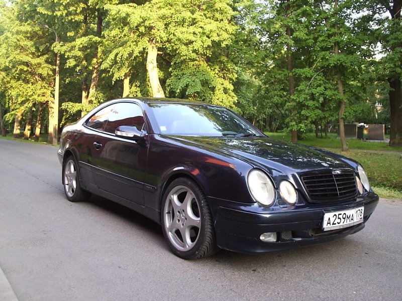 Mercedes Benz CLK w208