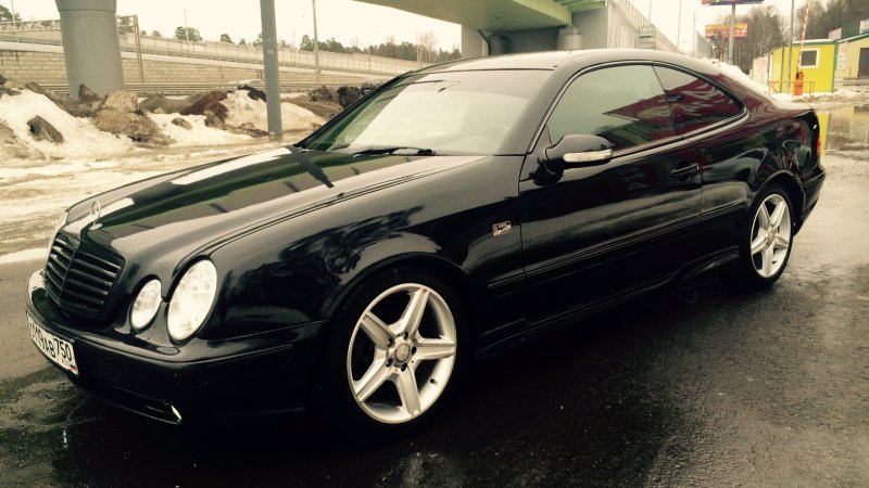 Mercedes Benz CLK w208