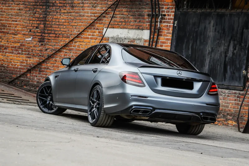 Mercedes Benz e63s AMG