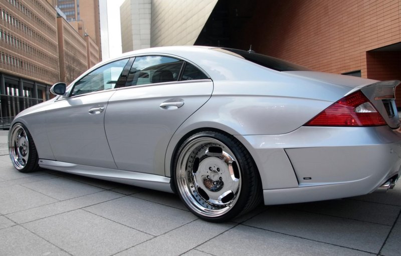 Mercedes Benz CLS 219