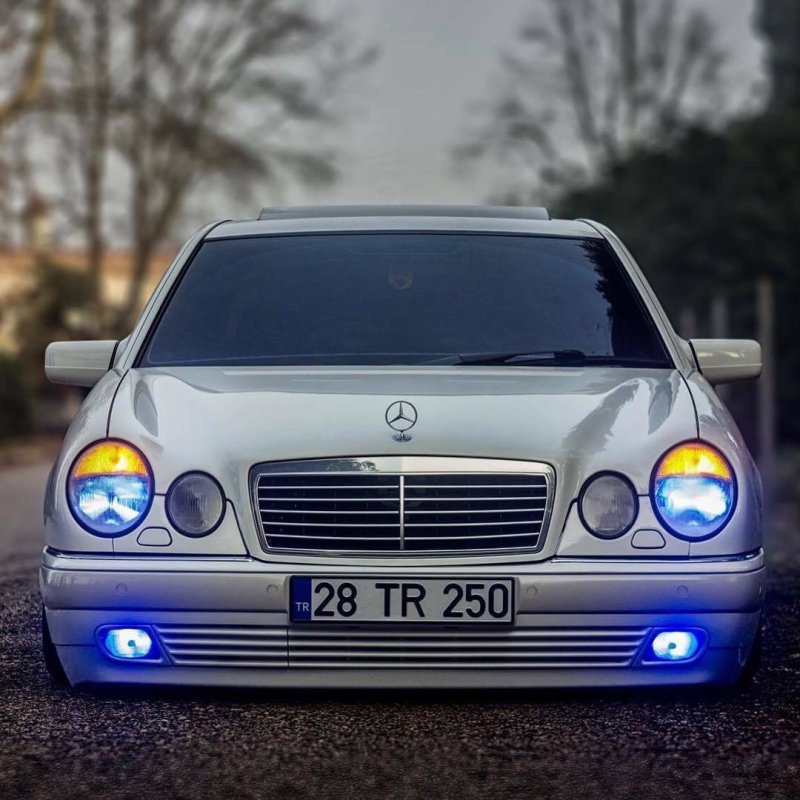 Mercedes-Benz лупарик
