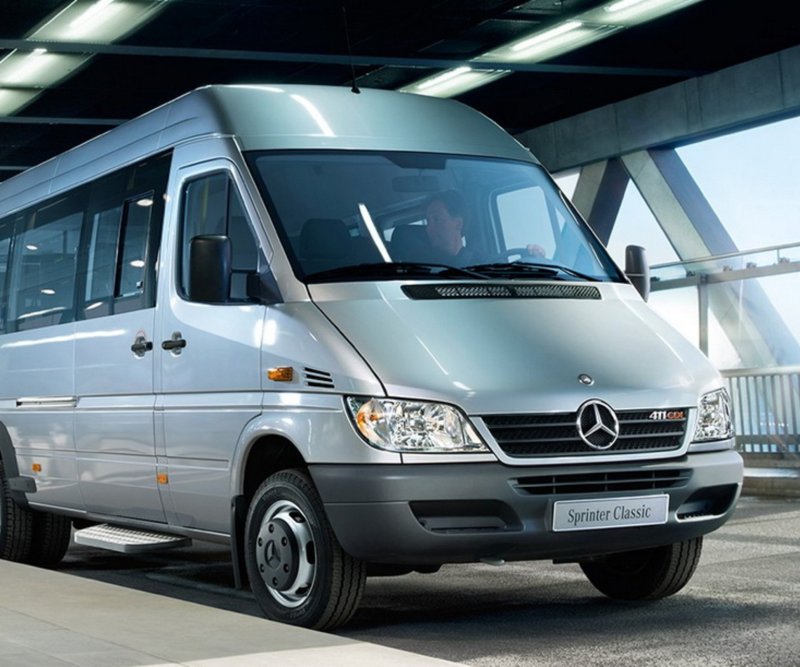 Mercedes-Benz Sprinter 311 CDI вид сбоку