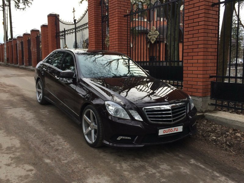 Mercedes e212 2010