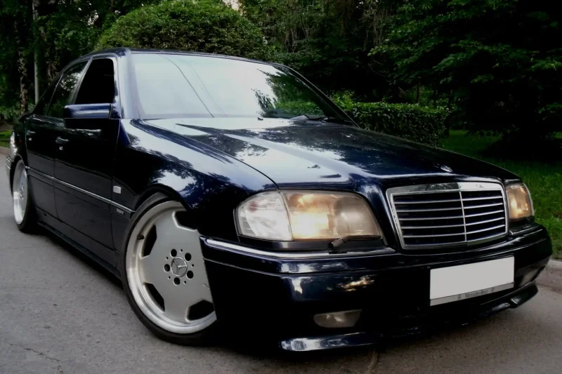 Mercedes-Benz w202