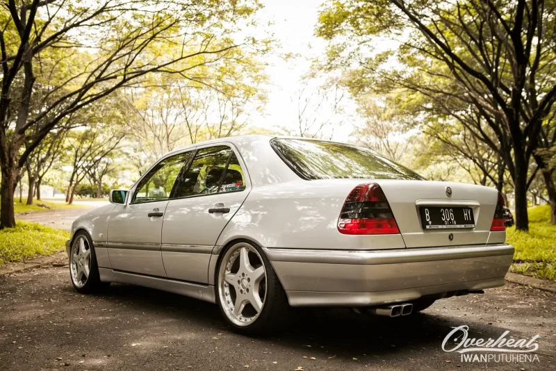 Mercedes c180 w202