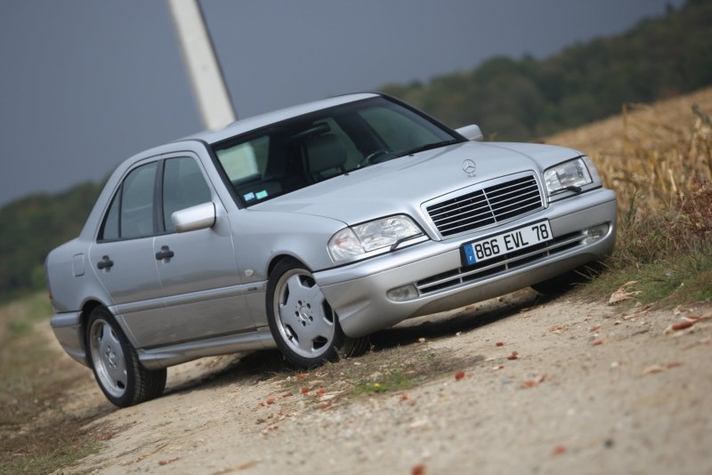 Mercedes-Benz w202