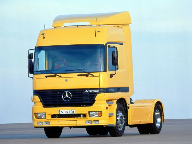 Мерседес Бенц 1835 Actros