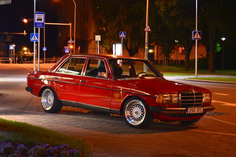 Mercedes-Benz w123 Rally car