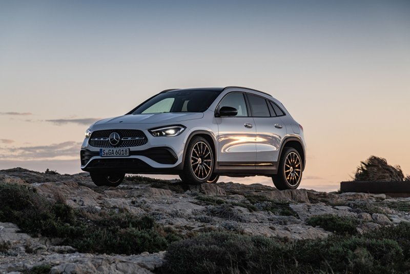 GLA Mercedes 2019