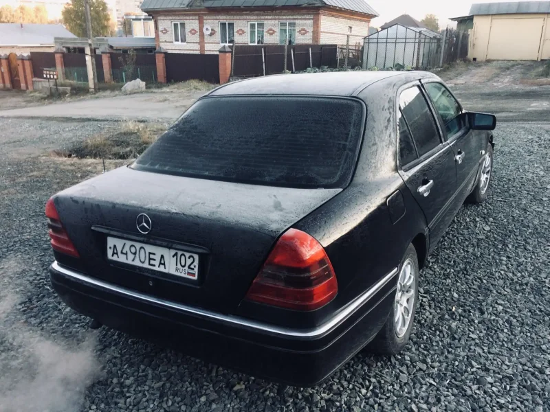 Mercedes-Benz c-class серый Мурзик