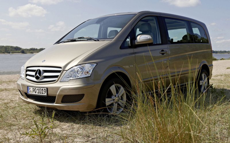 Mercedes-Benz Viano 2010