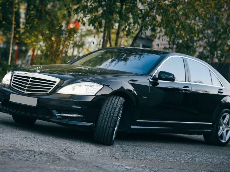 Mercedes s class w221