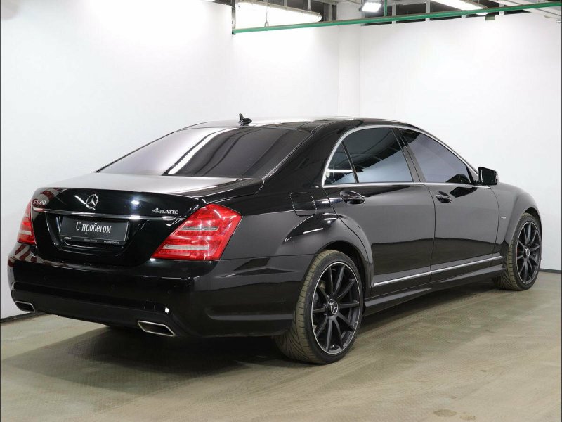 Mercedes w221 AMG Black