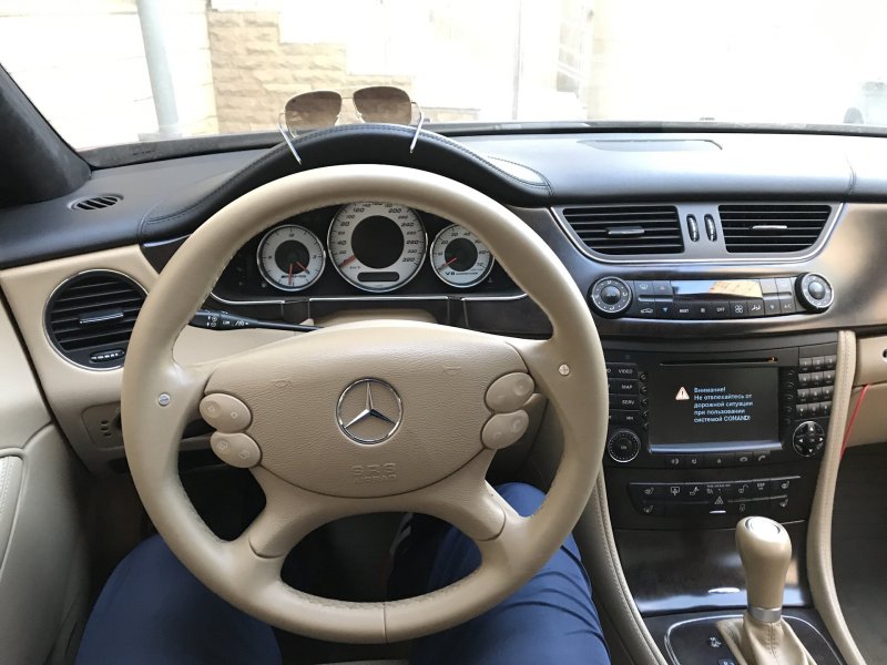 Mercedes CLS 219 55 AMG салон