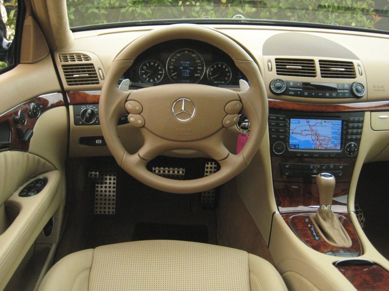 Mercedes Benz e320 w211 салон
