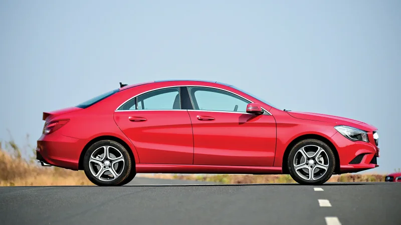 Mercedes Benz CLA 2015