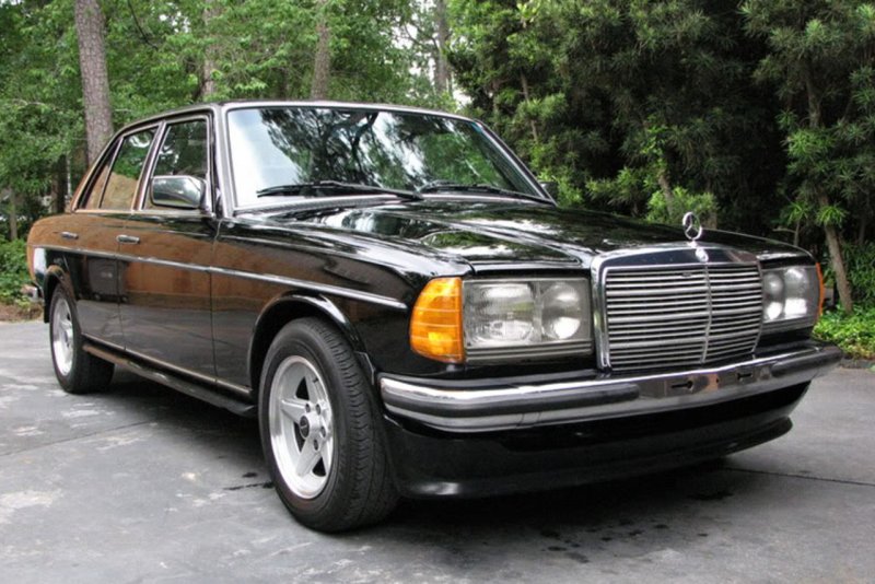 Mercedes-Benz w123 230